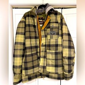 Burton Snowboarding Jacket, Men’s Medium, green plaid